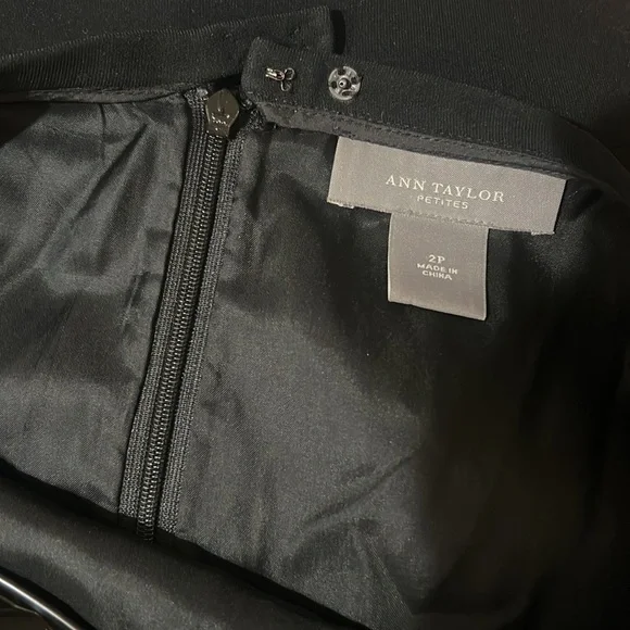 Pre-Own - 2P- Ann Taylor Suite Set(Matched Jacket and Skirt)